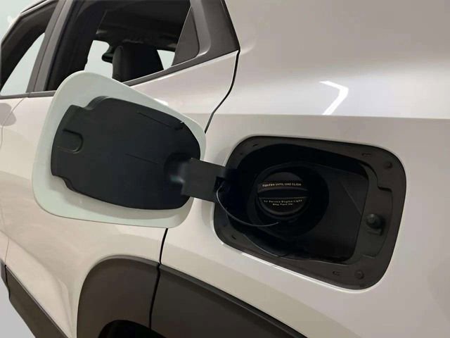 Used 2025 Chevrolet TrailBlazer RS w/ Convenience Package image 74