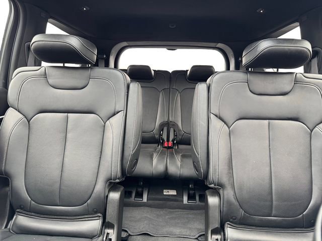 Certified 2022 Jeep Grand Cherokee L Overland w/ Luxury Tech Group IV AWD/4WD image 15