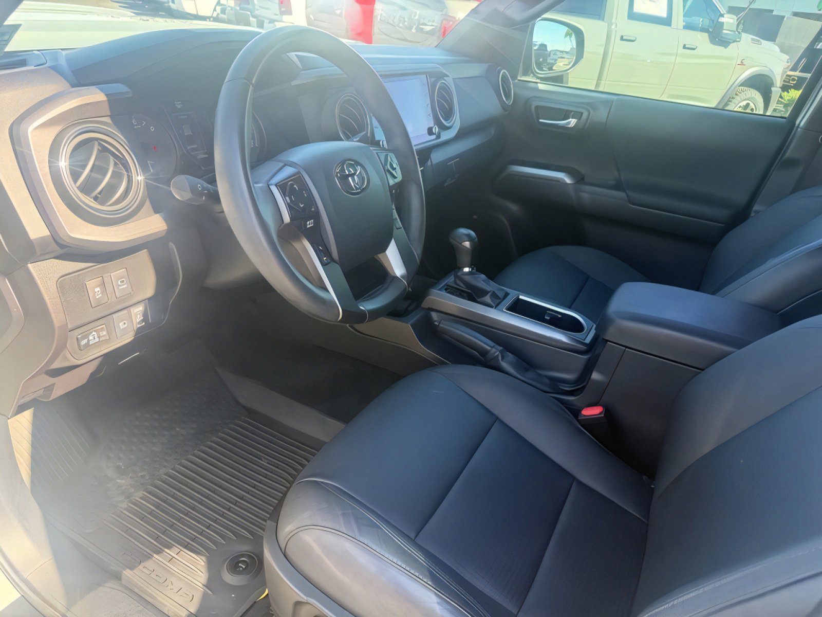 Used 2023 Toyota Tacoma TRD Sport w/ TRD Premium Sport Package image 12