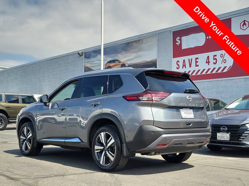 Used 2023 Nissan Rogue SL w/ SL Premium Package FWD image 2