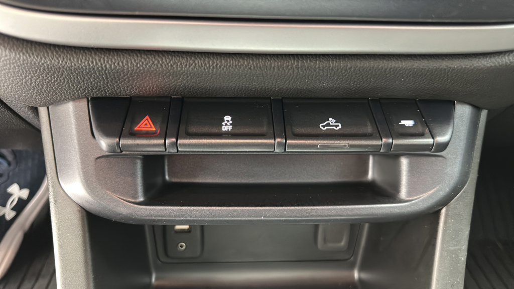 Used 2018 Chevrolet Colorado LT w/ LT Convenience Package AWD/4WD image 20
