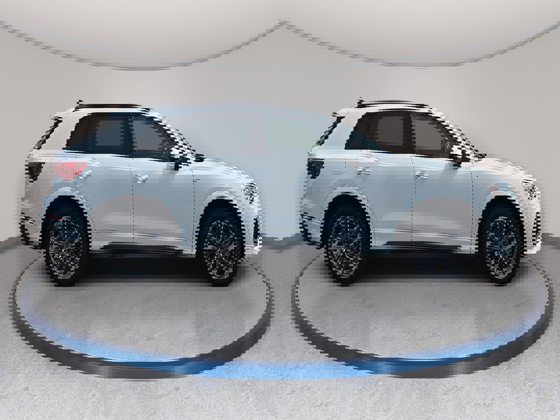 Certified 2025 Audi Q3 2.0T Premium w/ Convenience Package AWD/4WD image 4