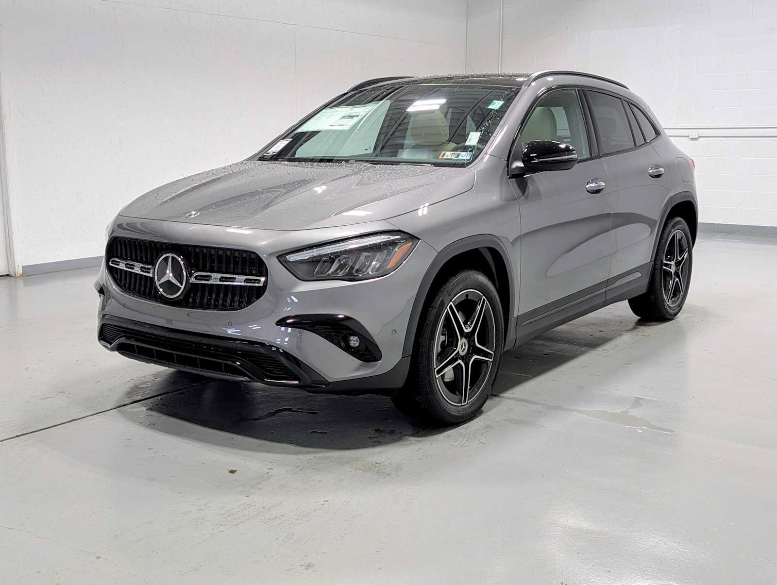 New 2026 Mercedes-Benz GLA 250 4MATIC image 1