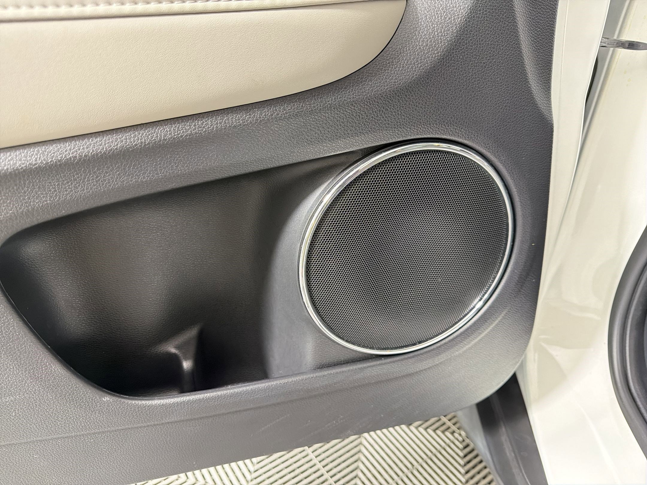 Used 2021 Honda HR-V EX-L image 21