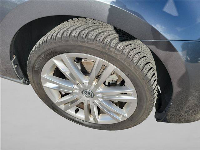 Used 2015 Volkswagen Golf TDI SE FWD image 10