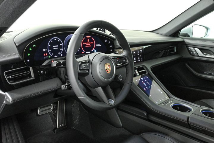 New 2025 Porsche Taycan image 4