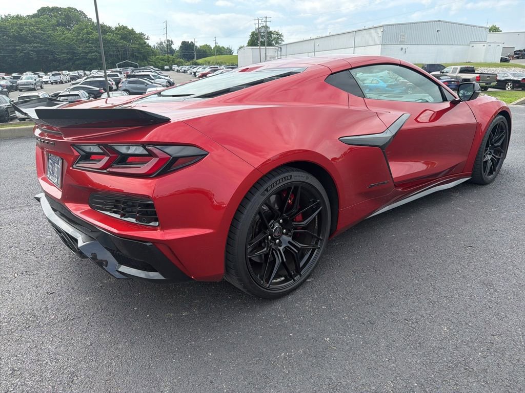 Used 2026 Chevrolet Corvette Z06 RWD image 3
