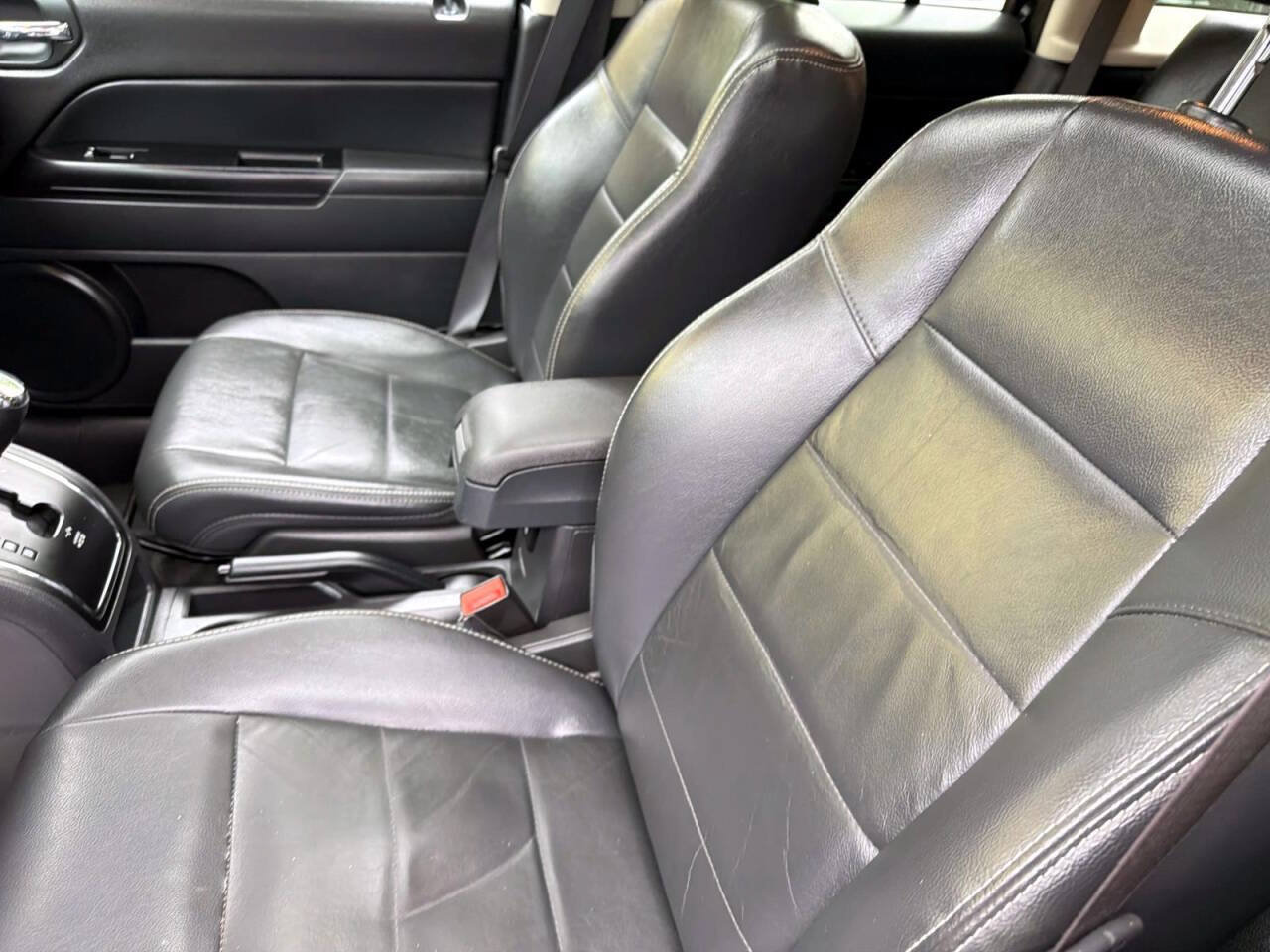 Used 2015 Jeep Patriot High Altitude AWD/4WD image 17