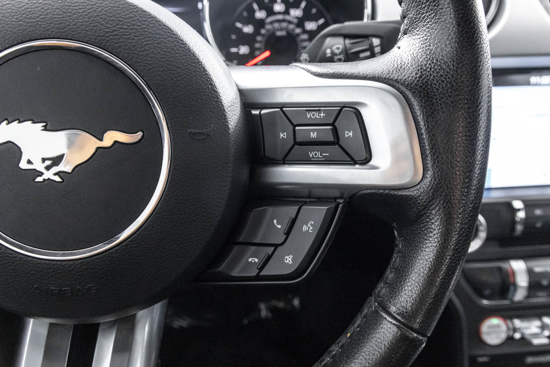 Used 2016 Ford Mustang GT Premium w/ Equipment Group 401A RWD image 27