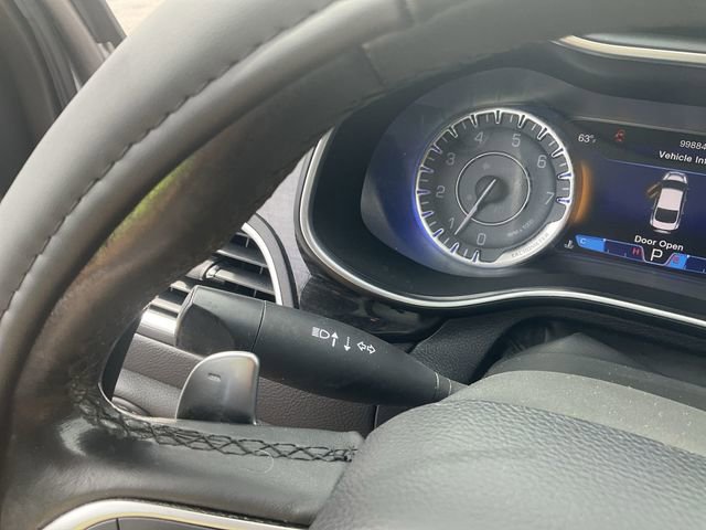 Used 2015 Chrysler 200 C w/ Navigation & Sound Group I image 21