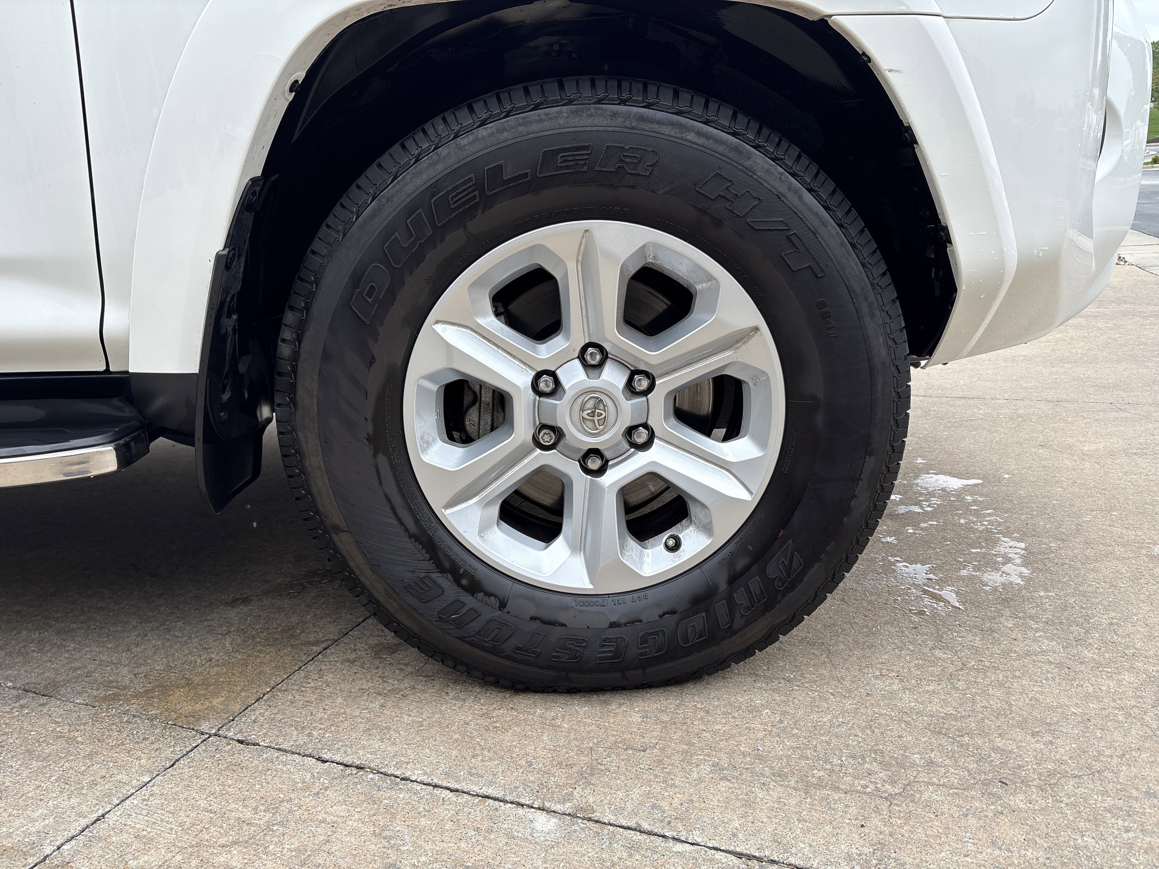 Used 2023 Toyota 4Runner SR5 Premium w/ Moonroof Package RWD image 12