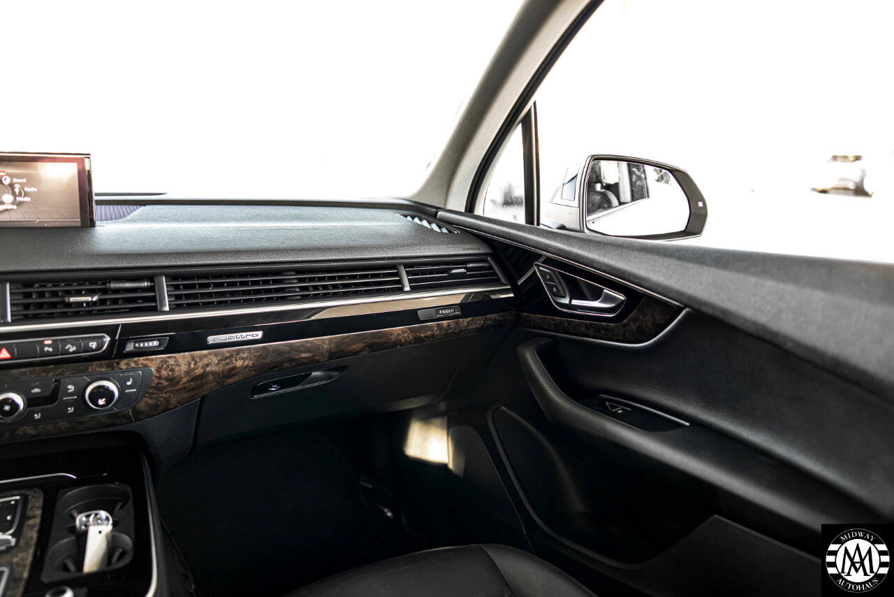 Used 2017 Audi Q7 3.0T Premium Plus image 41