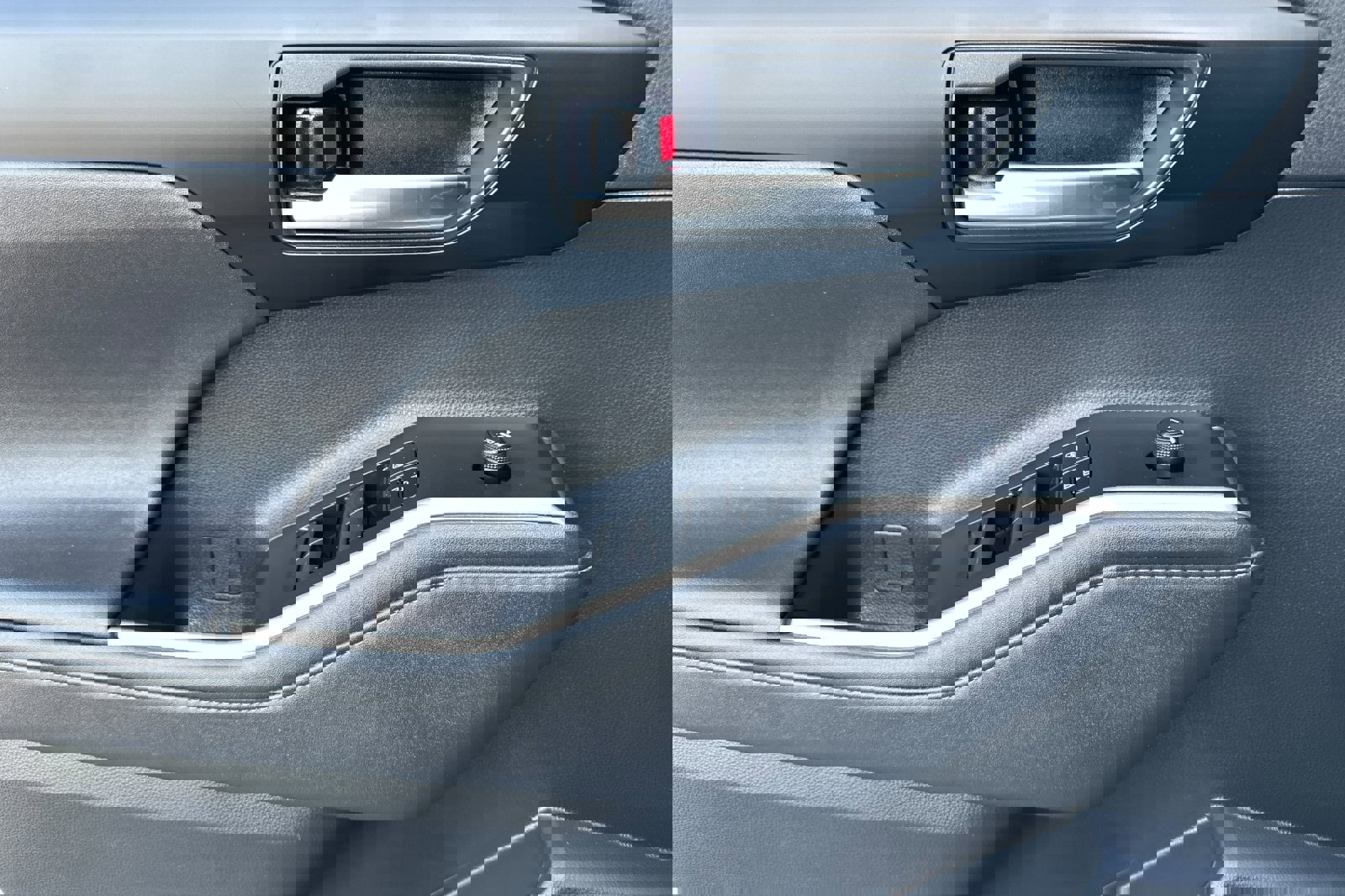 Used 2023 Toyota Highlander XLE image 16