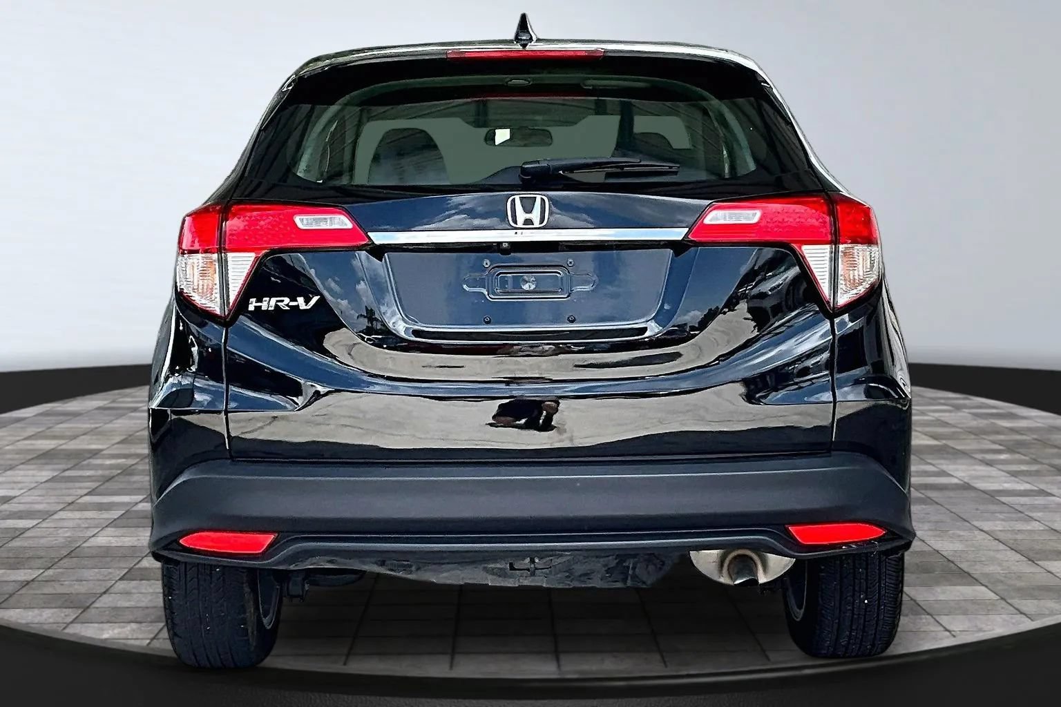 Used 2019 Honda HR-V LX image 5