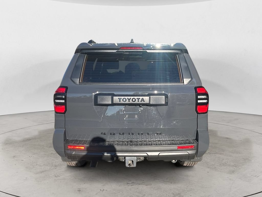 Certified 2026 Toyota 4Runner SR5 AWD/4WD image 4