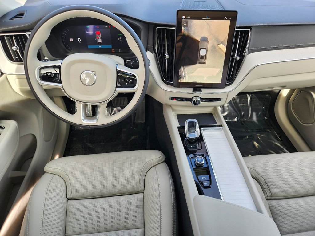 New 2026 Volvo XC60 T8 Ultra w/ Protection Package Premier image 16