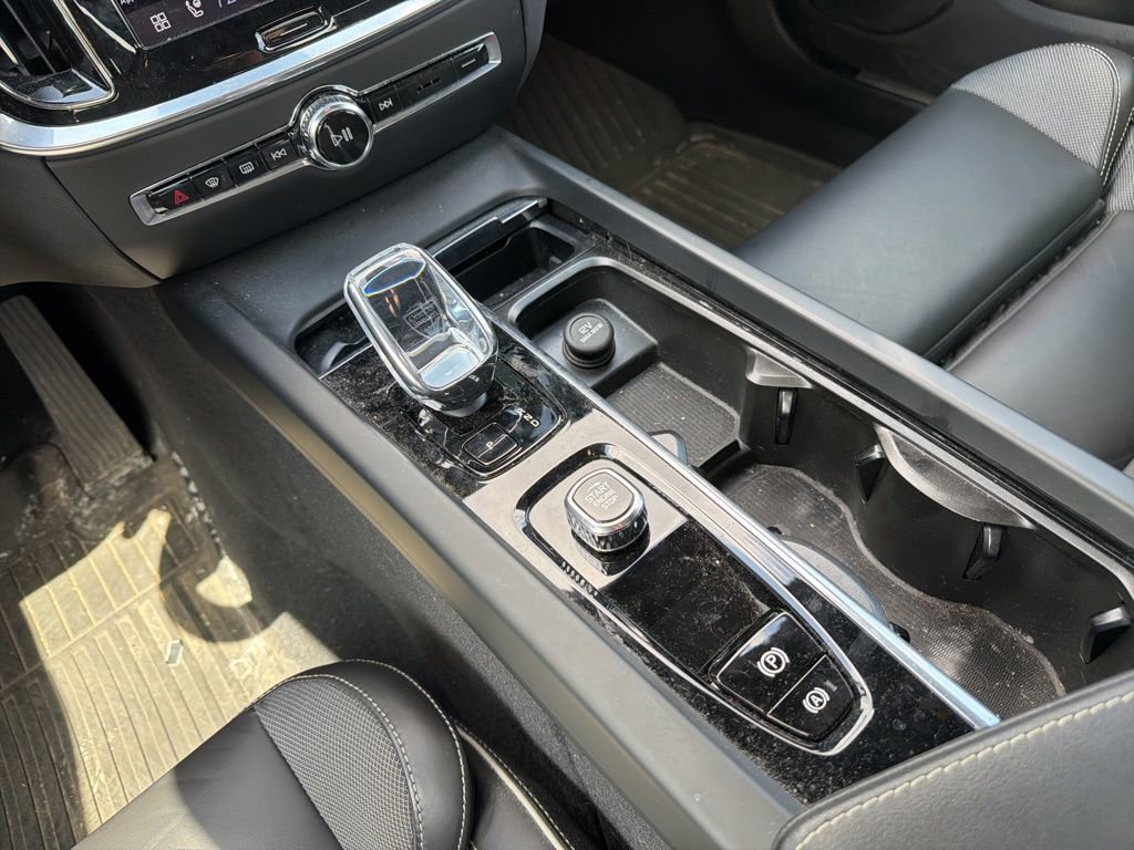 Used 2024 Volvo S60 B5 Plus w/ Climate Package AWD/4WD image 15