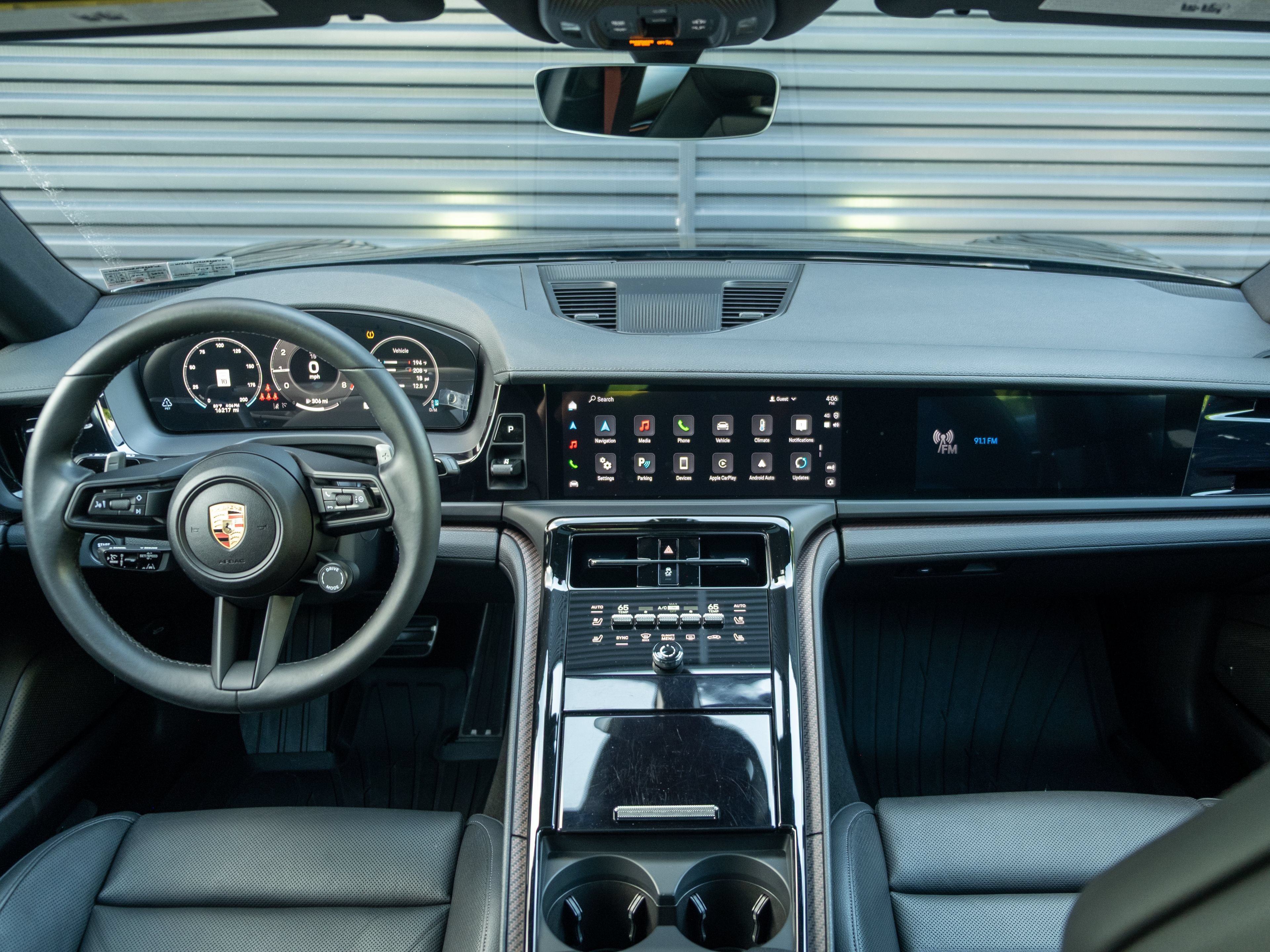 Certified 2024 Porsche Panamera 4 AWD/4WD image 6