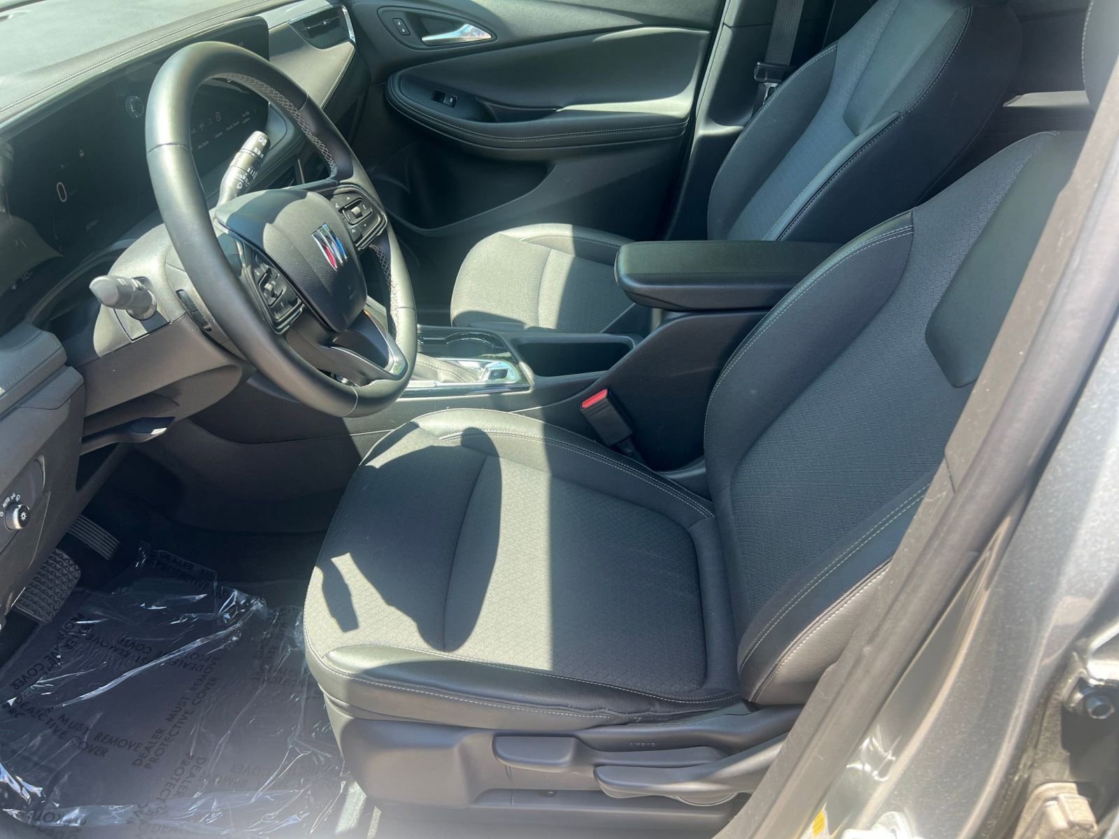 Used 2025 Buick Encore GX Preferred FWD image 25