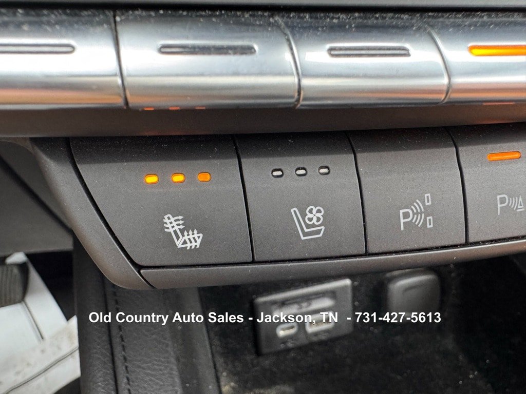 Used 2020 Cadillac XT4 Premium Luxury FWD image 30