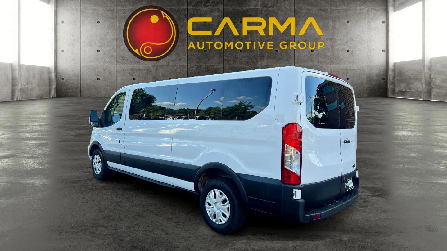 Used 2022 Ford Transit 350 XLT image 3