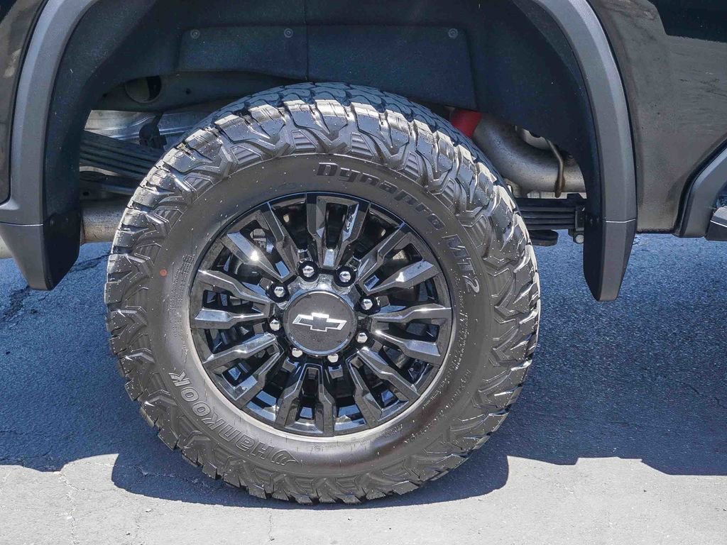 Used 2023 Chevrolet Silverado 2500 LTZ w/ LTZ Plus Package AWD/4WD image 8