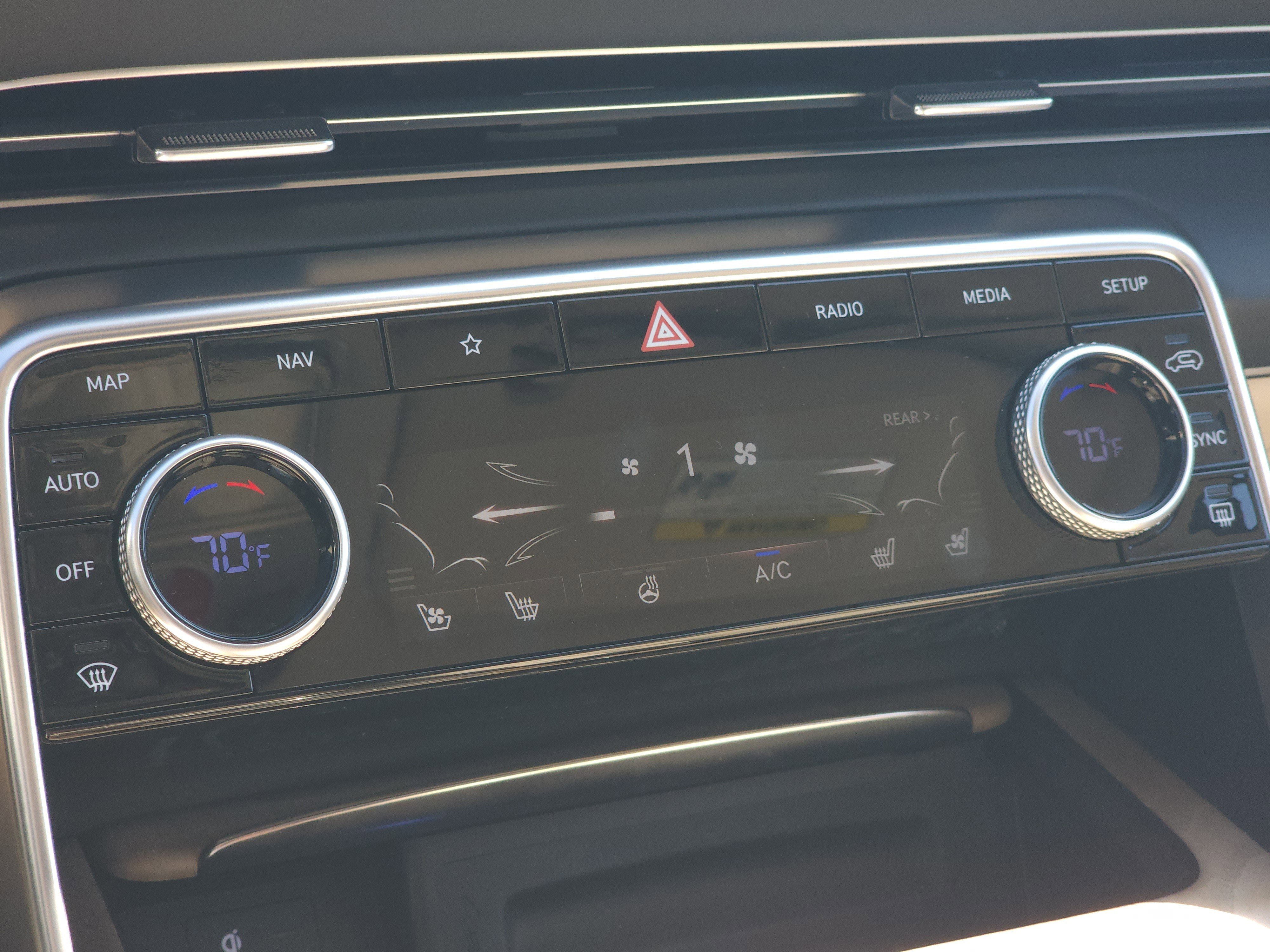 Used 2024 Genesis GV80 3.5T w/ Advanced Package image 21