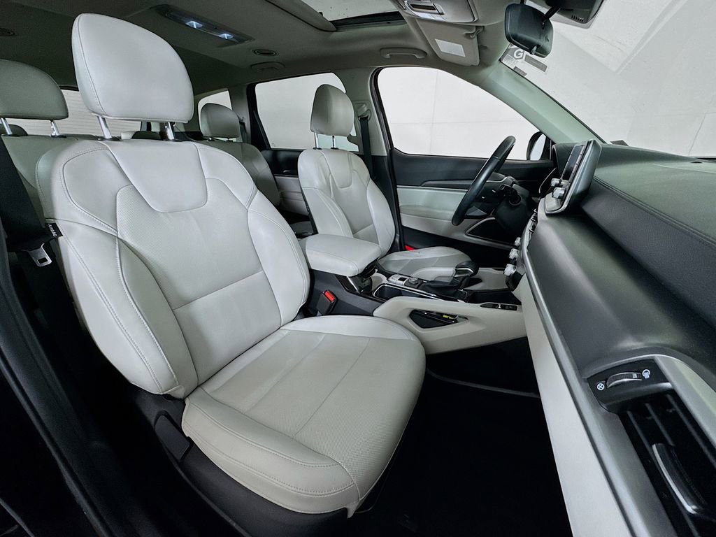 Used 2021 Kia Telluride S FWD image 29