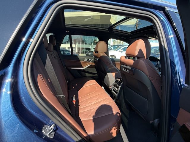 Used 2023 BMW X5 xDrive40i w/ Premium Package image 30