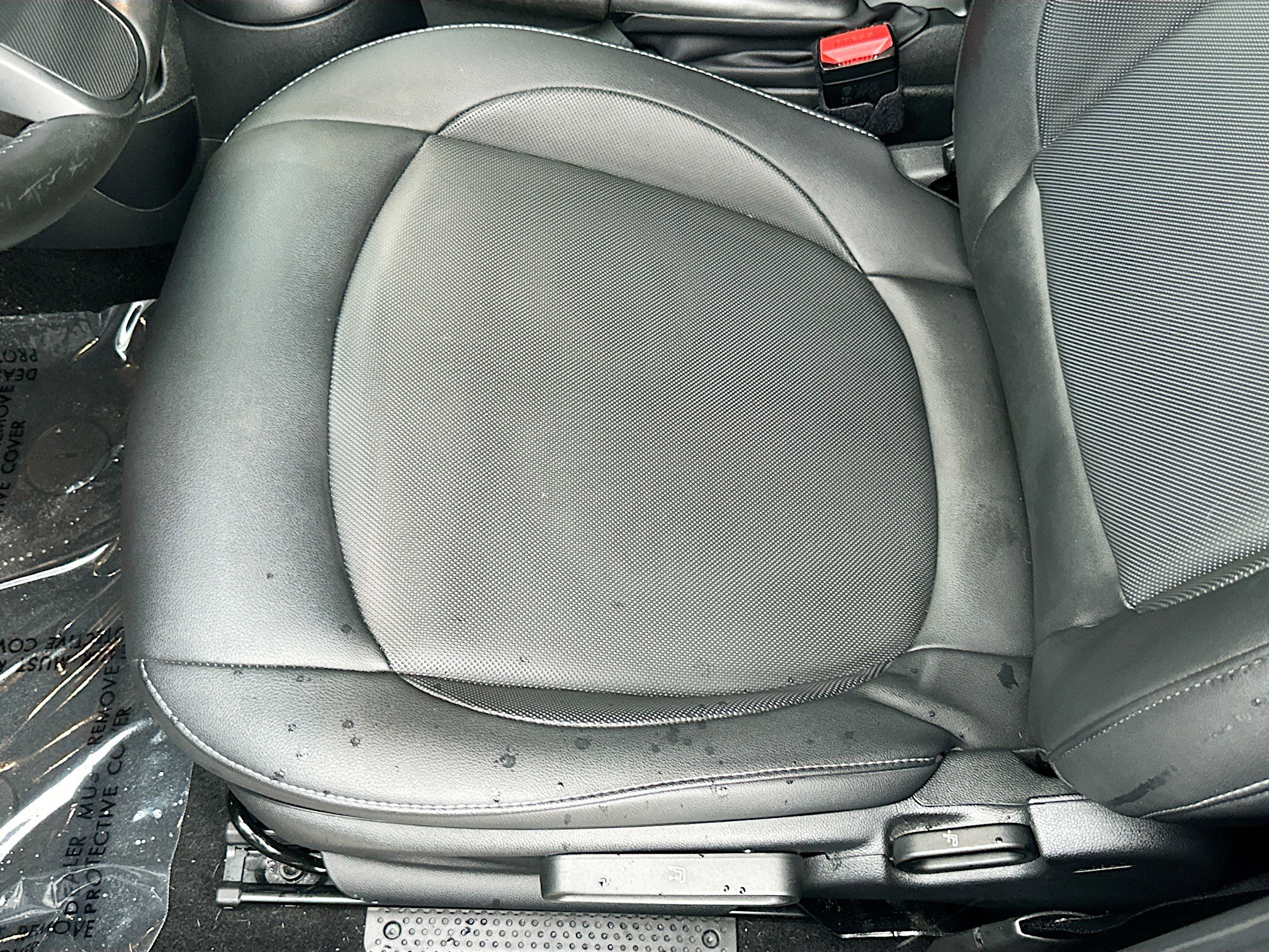 Used 2023 MINI Cooper 4-Door Hardtop FWD image 18