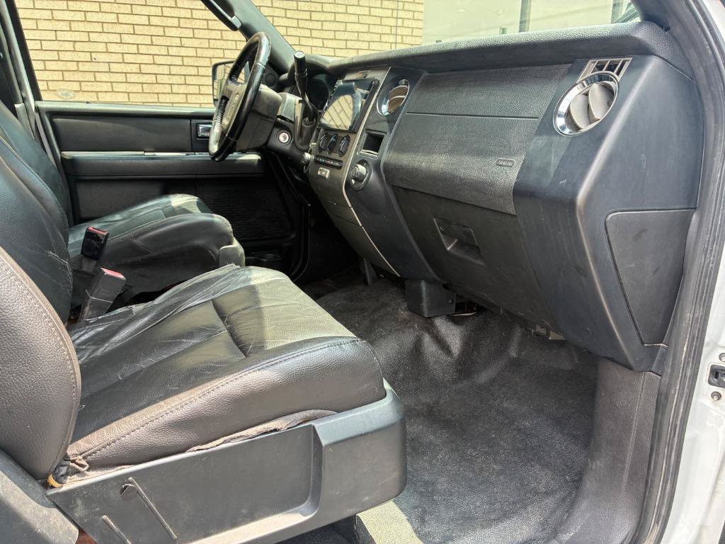 Used 2016 Ford Expedition XL AWD/4WD image 19