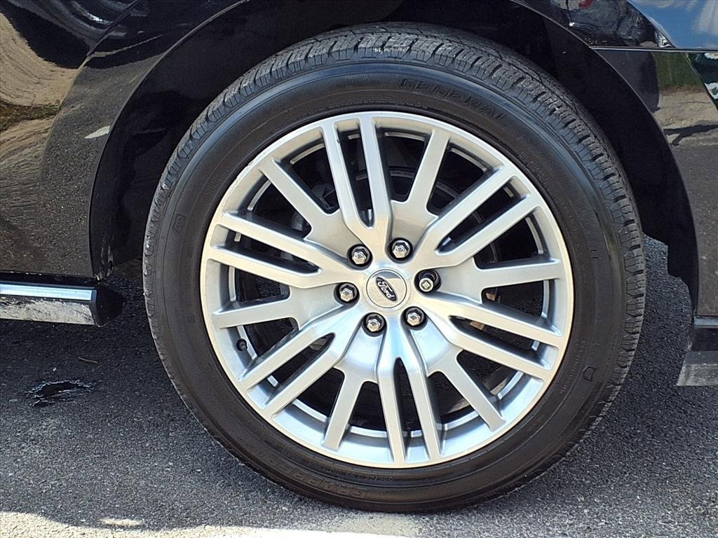 Used 2023 Ford Expedition Max Platinum image 9