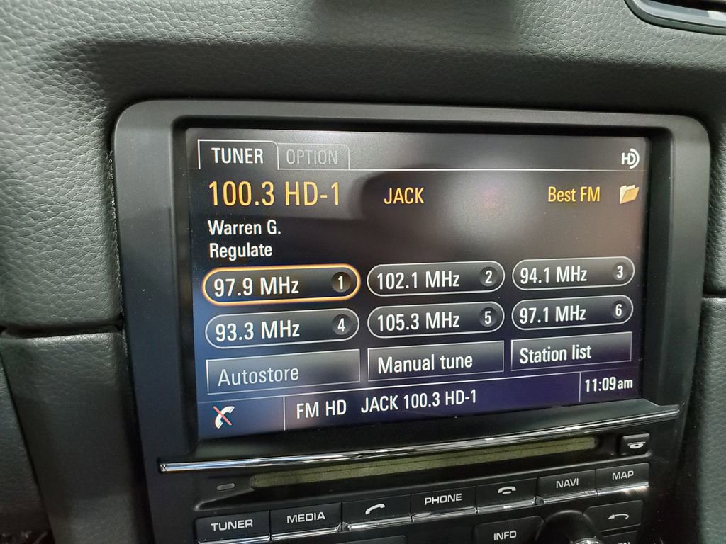 Used 2016 Porsche Boxster image 25