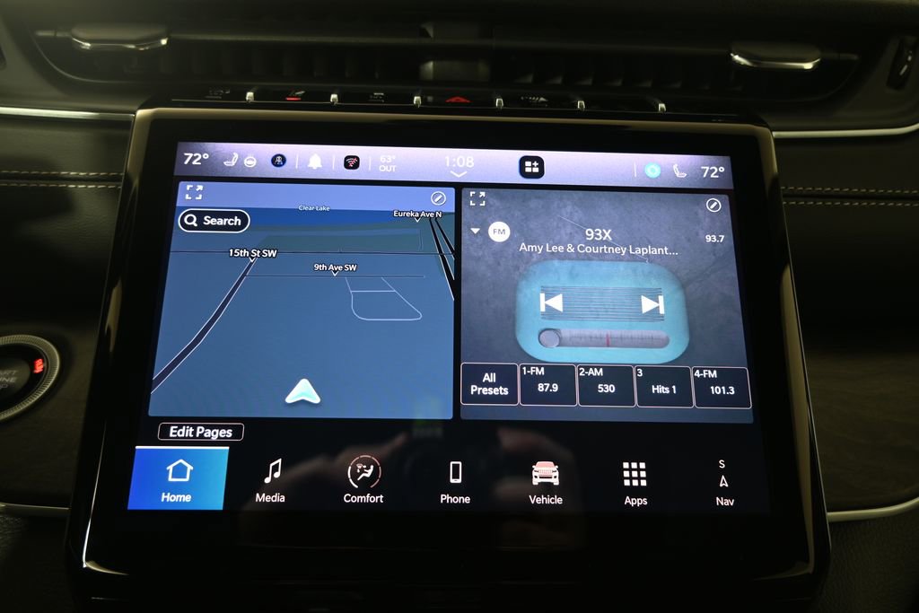 Used 2025 Jeep Grand Cherokee L Limited w/ Black Appearance Package image 28