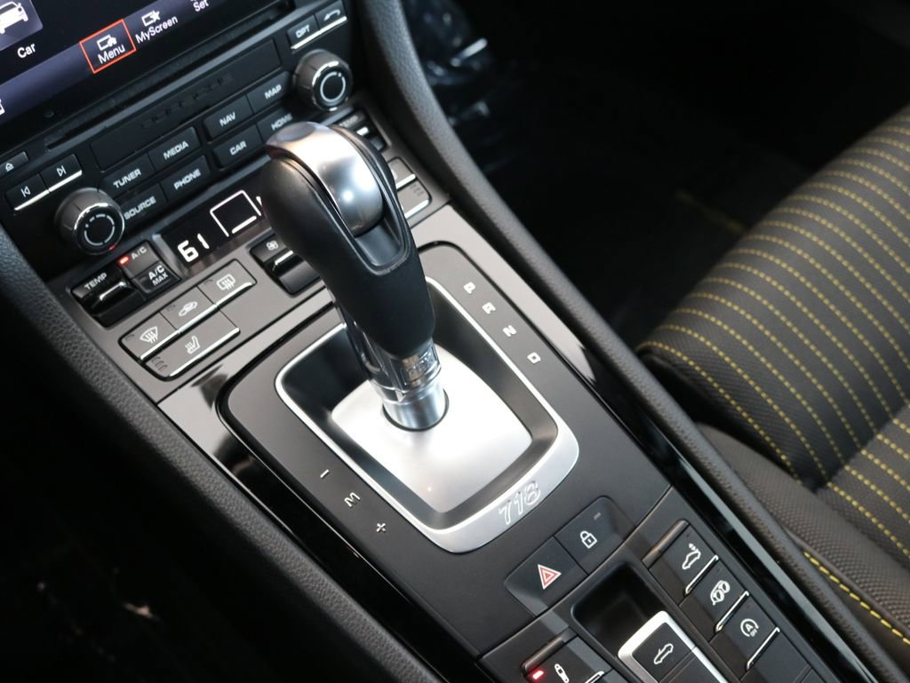 Used 2022 Porsche 718 Boxster image 40