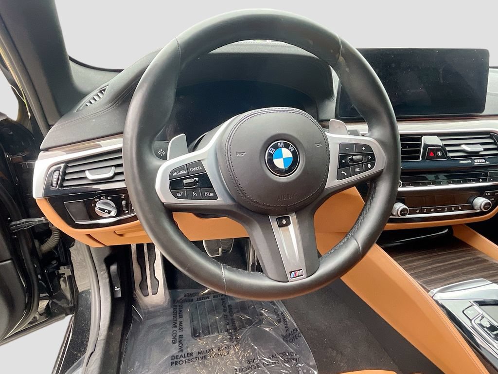 Used 2021 BMW M550i xDrive w/ Premium Package AWD/4WD image 11