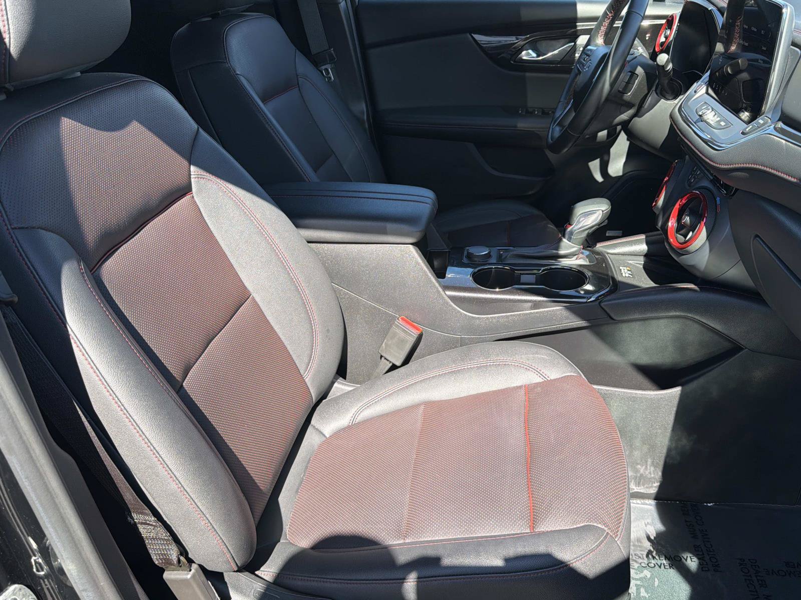 Used 2025 Chevrolet Blazer RS FWD image 24