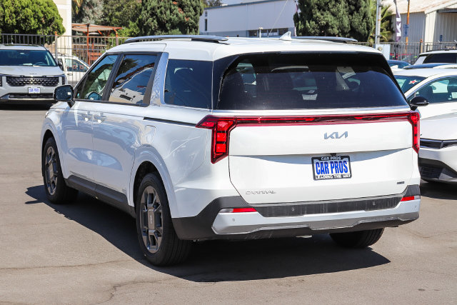 New 2027 Kia Carnival EX FWD image 14