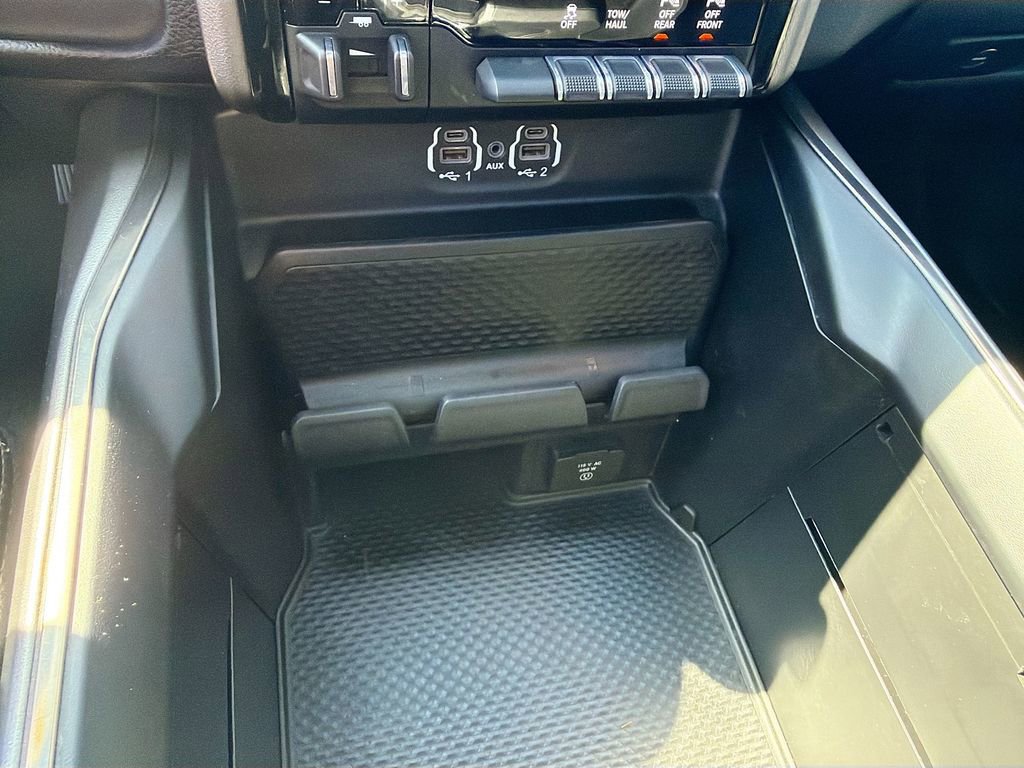 Used 2020 RAM 1500 Sport w/ Leather & Sound Group image 29