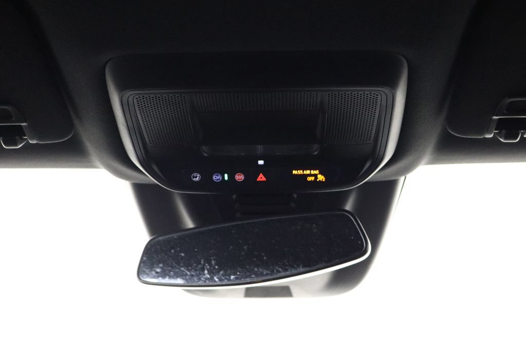 Used 2024 Chevrolet Equinox EV RS FWD image 24