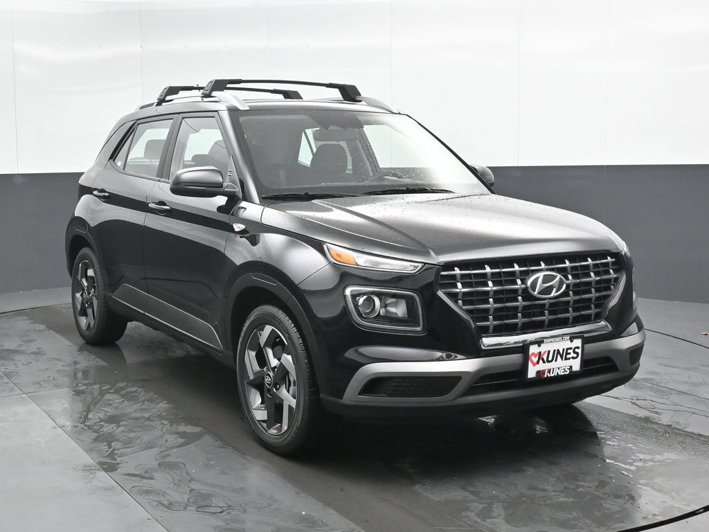 New 2026 Hyundai Venue SEL FWD image 4
