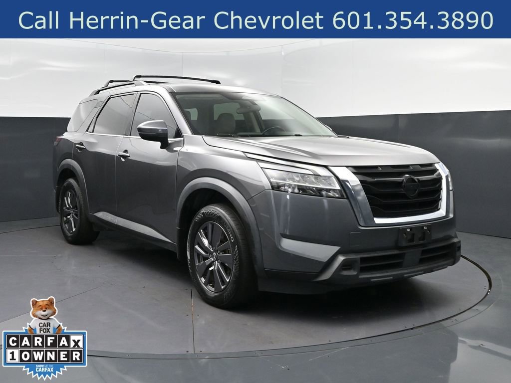 Used 2022 Nissan Pathfinder SV image 9
