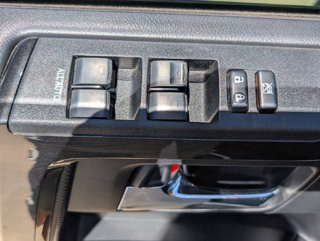 Used 2020 Toyota 4Runner Venture AWD/4WD image 39