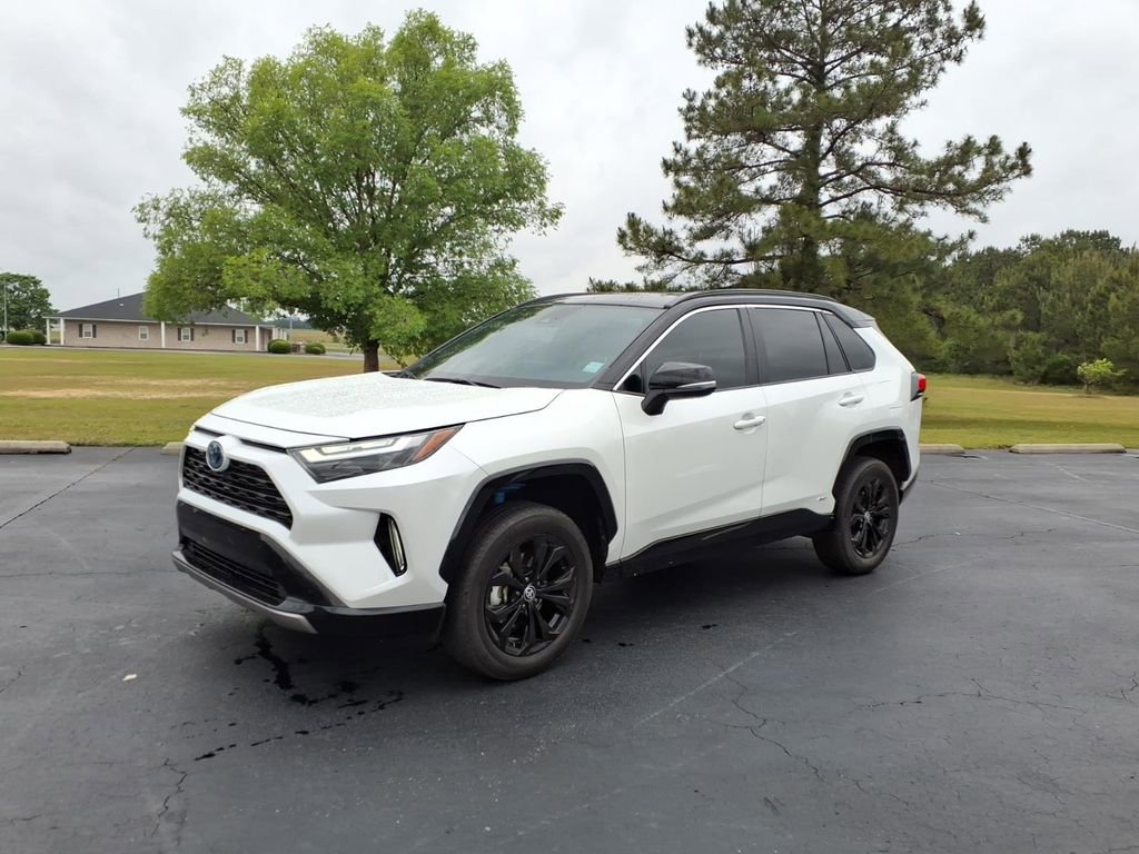 Used 2023 Toyota RAV4 XSE AWD/4WD image 7