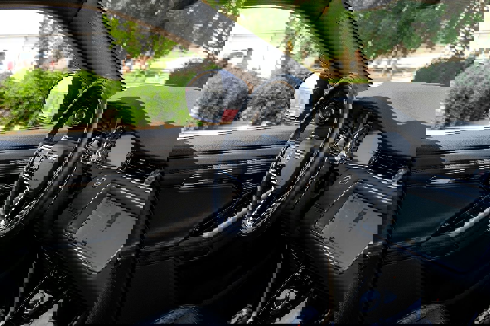 Used 2021 Land Rover Range Rover Evoque R-Dynamic S image 11