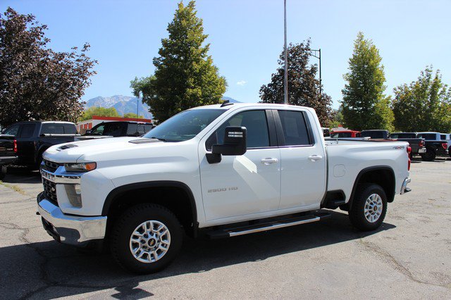 Used 2023 Chevrolet Silverado 2500 LT image 2