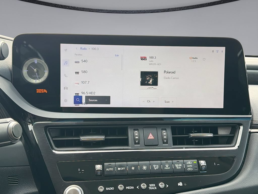 Certified 2024 Lexus ES 300h Ultra Luxury w/ Accessory Package (Z2) FWD image 23