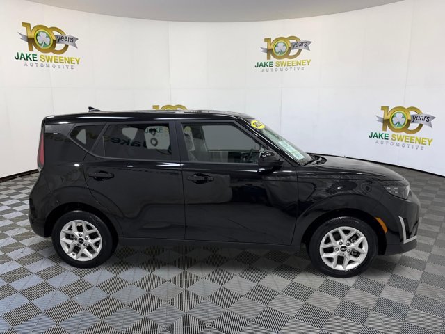 Certified 2025 Kia Soul LX w/ LX Technology Package FWD image 11