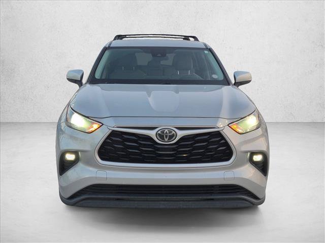 Used 2021 Toyota Highlander LE FWD video 2