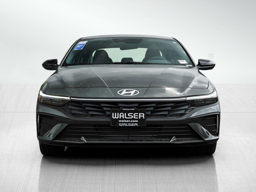 New 2026 Hyundai Elantra Sport image 2